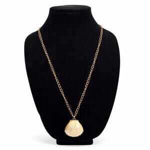 Disney Couture Mermaid Clamshell Ariel Necklace Anything for Love Pendant Whimsy